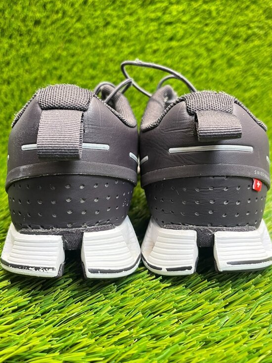 On Cloud 5 Mens Size 8.5 Black Gray Athletic Running Walking Shoes Sneakers main image 12